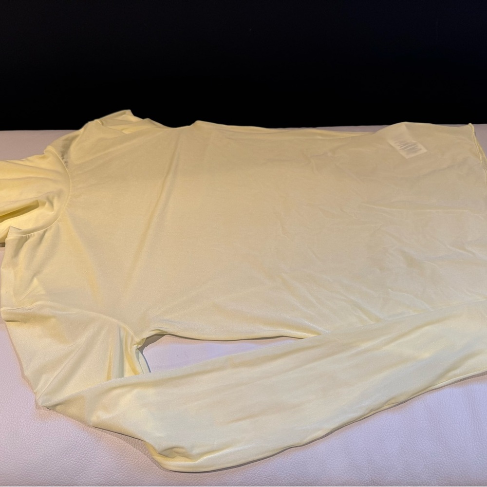 Dries Van Noten Light Yellow Sheer turtleneck - Picture 8 of 9